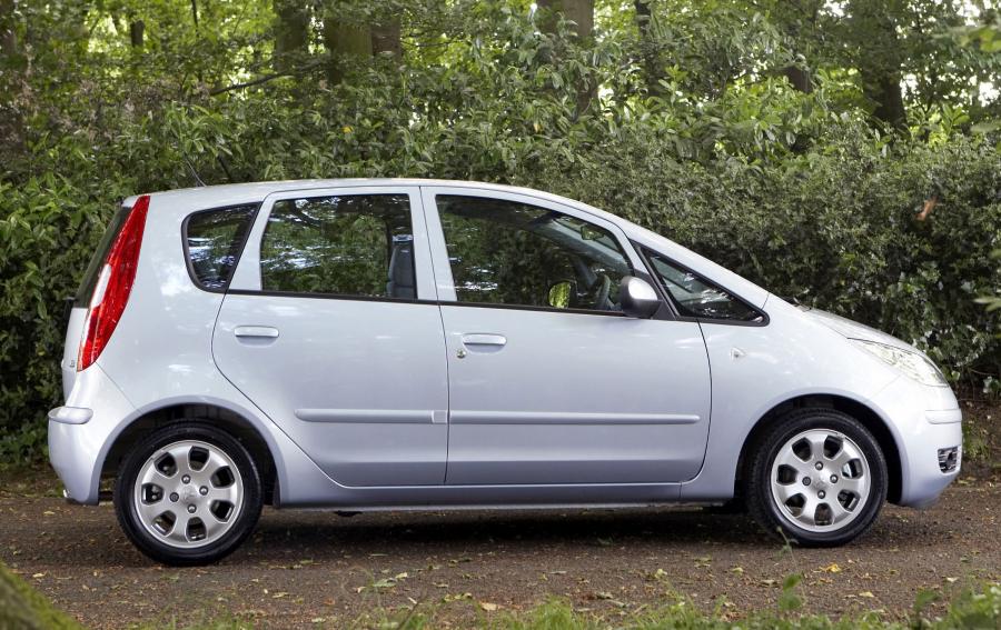  Mitsubishi Colt 5-Door 2004 года  (UK) (фото 20 из 33)